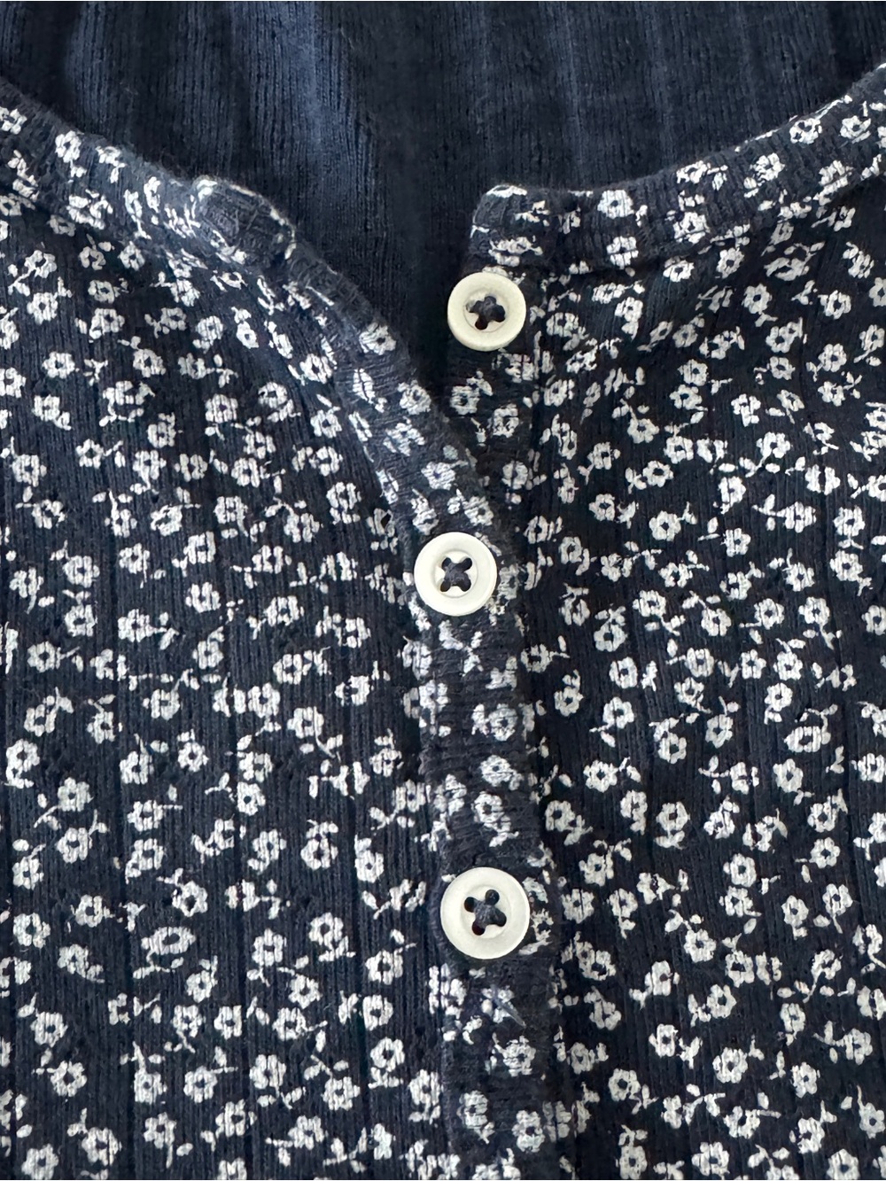 Brandy Melville Black Mini Daisy Button-Front Crop Top - Picture 3 of 4